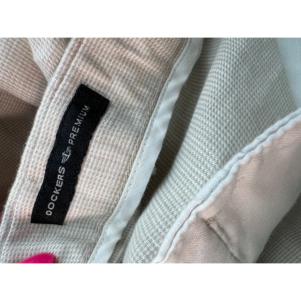 Dockers Premium Men's Pants W34 L32 Khaki Flat Front‎ Relaxed Fit Actual 34x30.5
